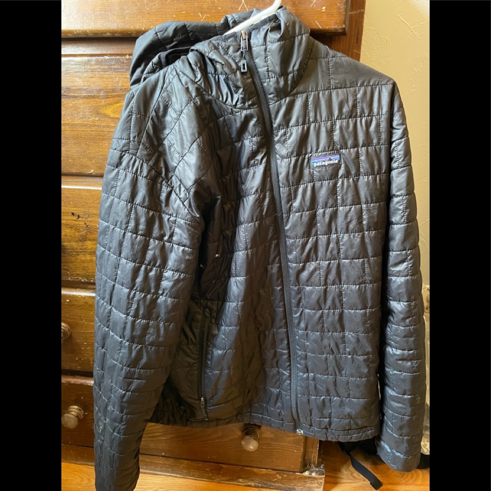 Men nanopuff Patagonia jacket with hood